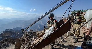 2 bin 522 rakımlı tepede vatan nöbeti