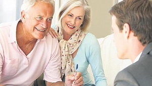 EMEKLİ MASAYA OTURACAK