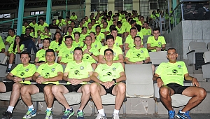 Hakemlerden rötarlı açılış