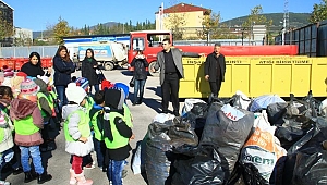 Çocuklardan “Atık Getirme Merkezi”ne ziyaret