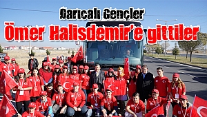 Darıca Belediyesi öğrencileri Ömer Halisdemir’in kabrini ziyarete götürdü