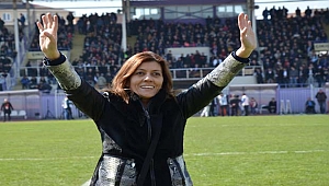 Serap Çakır yine bildi