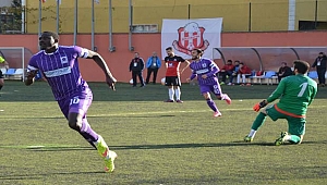 Babacar seriye bağladı