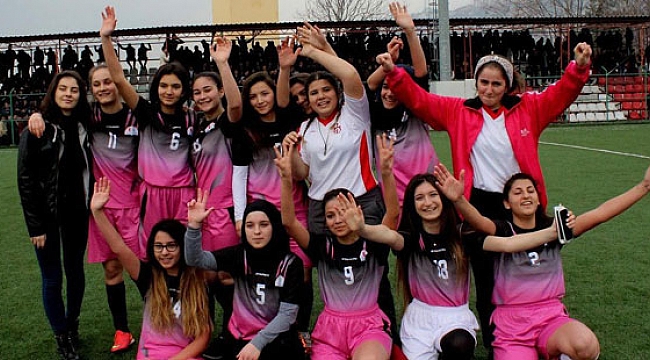 Aferin size kızlar: 3-0