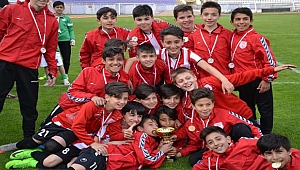 Gebze Cup’ta şampiyon Pendikspor