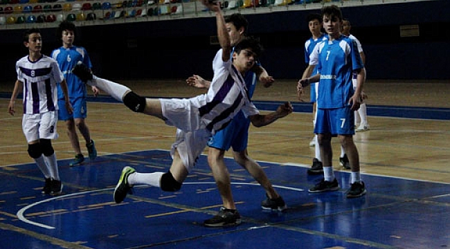 Hentbola Gebze damgası