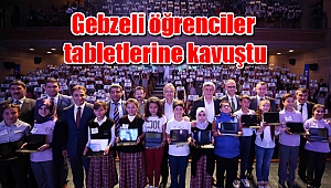 Gebzeli öğrenciler tabletlerine kavuştu