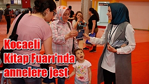 Kocaeli Kitap Fuarı’nda annelere jest