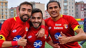 Menekşe’ye Özbek ön libero