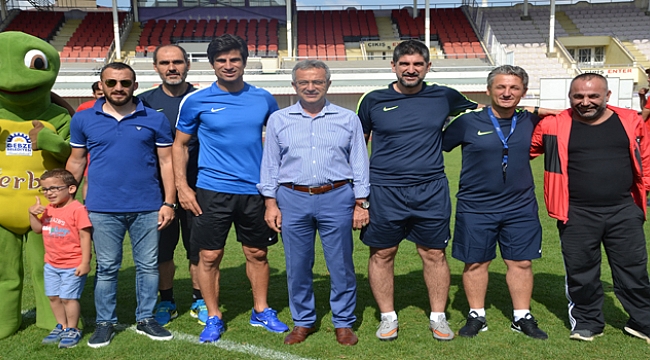 Çakır yalnız bırakmadı