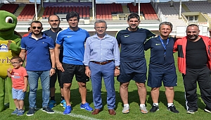 Çakır yalnız bırakmadı