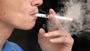 Elektronik sigara aft yapıyor