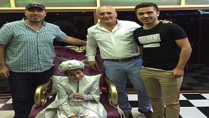 Ergün Hoca oğlunu sünnet ettirdi
