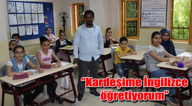 ‘’Kardeşime İngilizce öğretiyorum’’