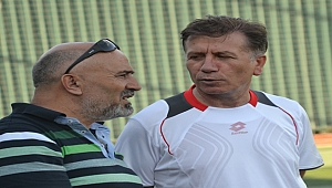 Vahdet Kılıç pür dikkat!