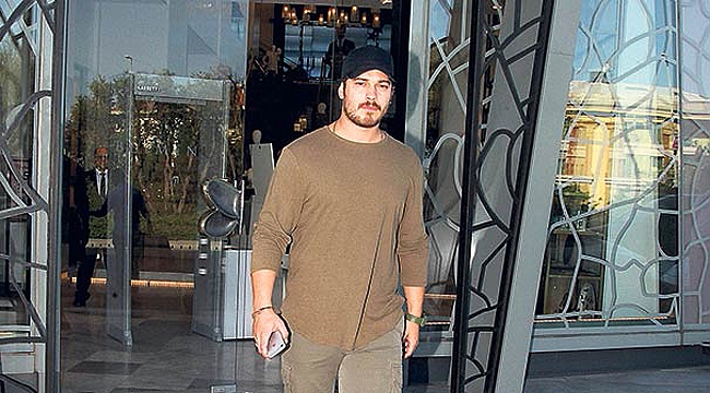 Çağatay Ulusoy'un keyfi imaj değişikliği