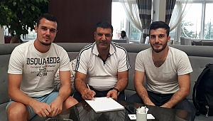 Menekşe'de çifte imza