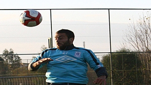 Ön liberoya Ömer Faruk geldi