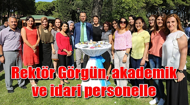 Rektör Görgün, akademik ve idari personelle bayramlaştı