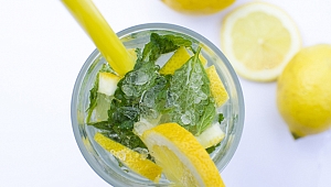 Serinlemek için asitli ya da şekerli içecekler içmeyin