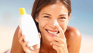 Yaz güneşi cildinize iz bırakmasın diye 15 öneri