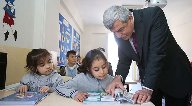 Başkan’dan ilkokul öğrencilerine başarı dilekleri
