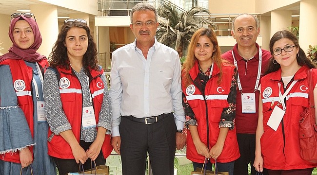 Gönüllü ‘Damla’lar Başkan Köşker’e geldi