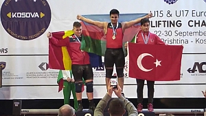 Halterde Büyük Başarı