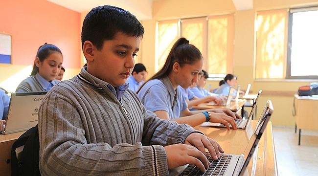 Geleceğin dâhileri kodlama programlarını öğreniyor