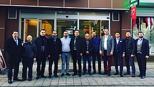 Çarşı esnafı, rektörü konuk etti!