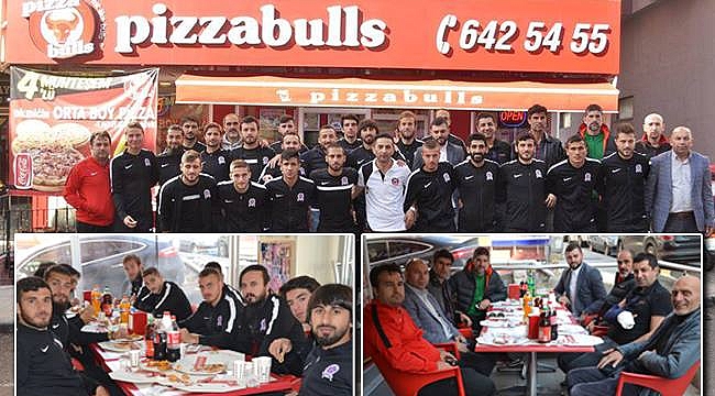 Gebzespor'un pizza keyfi Gebze Yenigün