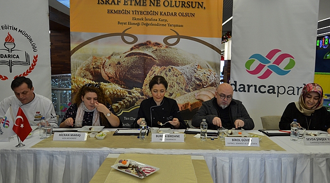 Bayat ekmekler çöpe değil mideye gitti