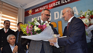 Gebze AK Parti'de devir teslim yapıldı