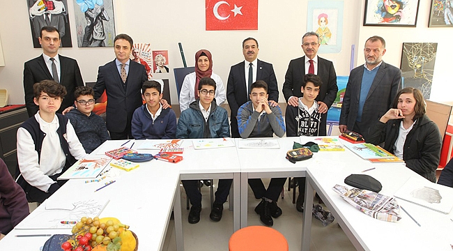 Güler ve Köşker Kanuni Lisesi’ne konuk oldu