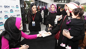  Hatice Kübra Tongar, annelerle buluştu