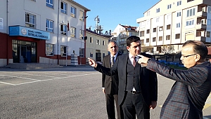 Kaymakam Hasan Gözen okulları denetledi