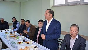 Başkan Toltar'ın durağı Sakaryalılar Derneği oldu