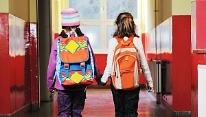 Çocuklarda bel ve sırt ağrılarına dikkat!