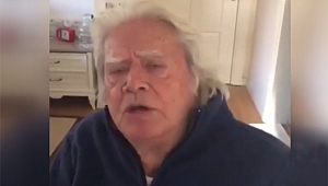 Cüneyt Arkın'dan Mehmetçik'e destek