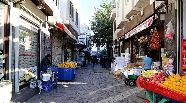 Kiracı esnafa müjdeyi, TESK Başkanı Bendevi Palandöken verdi