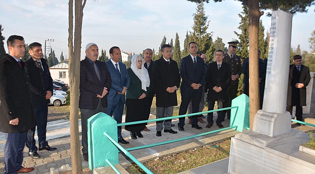 Yahya Kaptan, mezarı başında anıldı