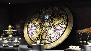 2 yeni salon sergiye açıldı