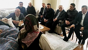 Bıyık’dan hastalara moral ziyareti