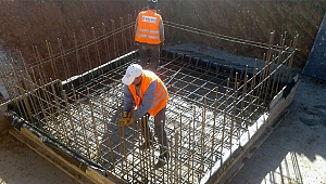 Büyükşehir salonsuz bırakmıyor