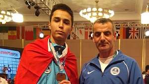 Büyükşehirli Şenkuru bronz madalya kazandı