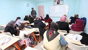 Çayırova Belediyesi'nden eğitime destek