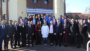 Gençlerimize sahip çıkıyoruz