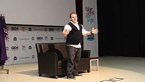 GKM’de kahkaha tufanı