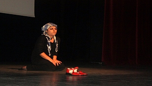 ''Kadınsan'' Sokaktaki Patiler İçin Sahnelenecek