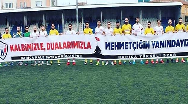 Metin Oktay’da alkış alan pankart!